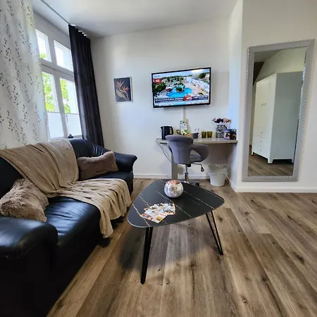 Wohnen Am Schlosspark - Schlossblick Appartement